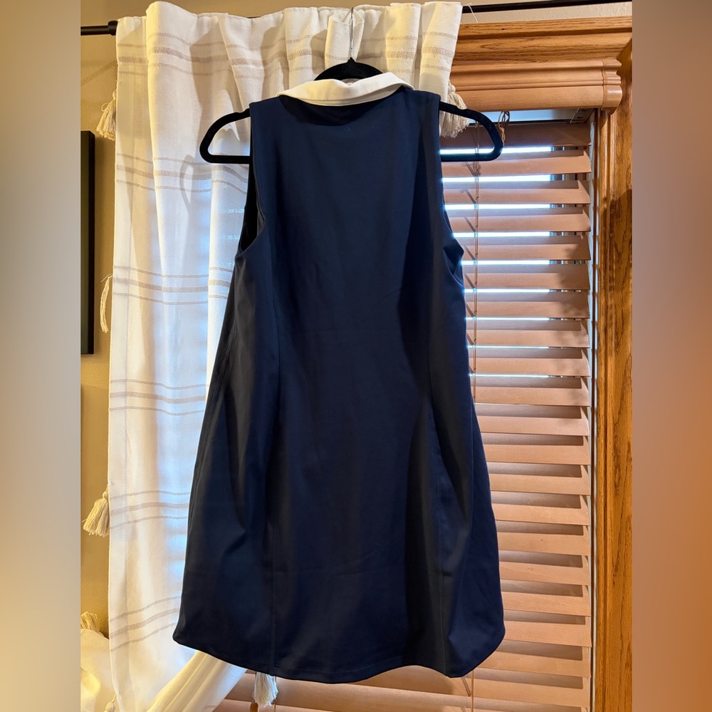 Z SUPPLY NAVY ON THE MOVE ACTIVE DRESS - Picture 3 of 5